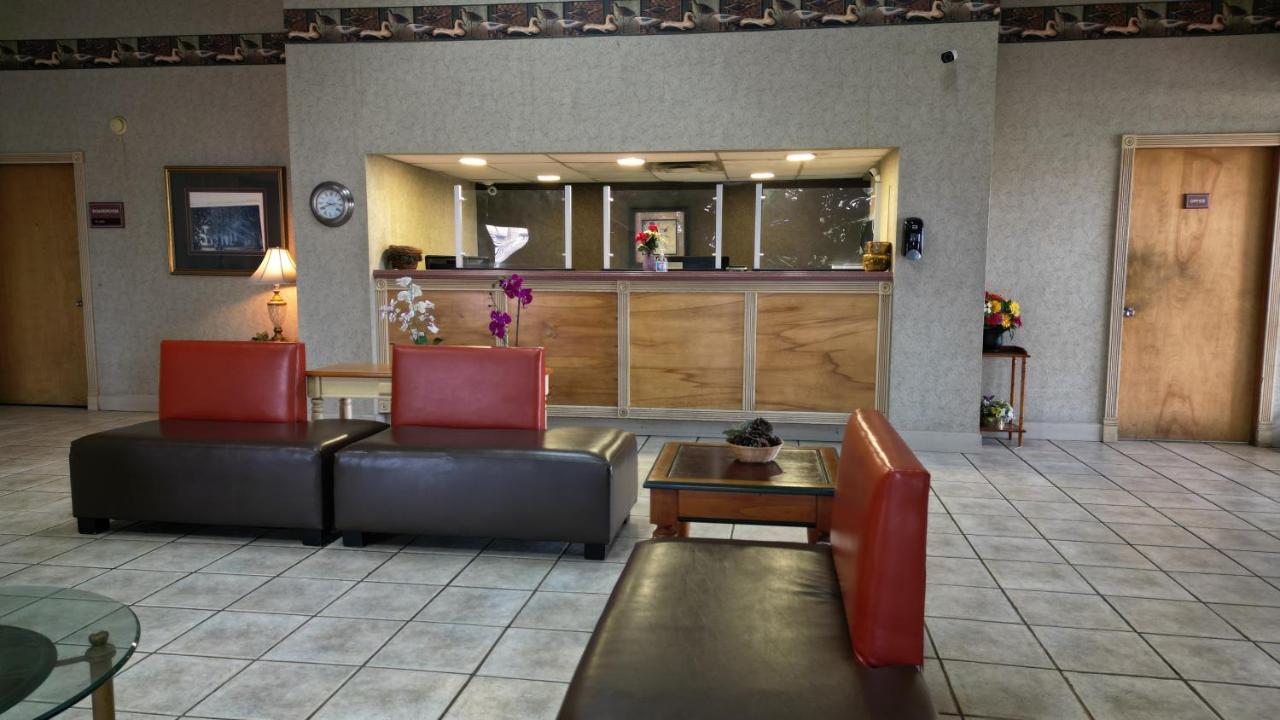 Crossroads Inn & Suites West Memphis Zewnętrze zdjęcie